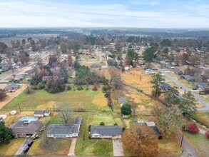 1302 Aston St in Athens, AL - Building Photo - Building Photo