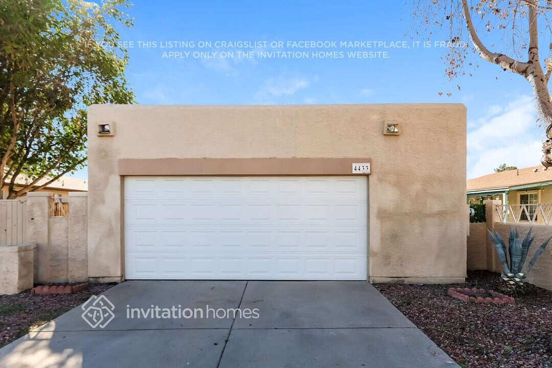 4433 W Taro Dr in Glendale, AZ - Building Photo