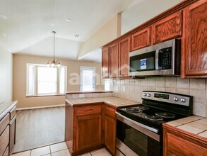 21984 Homesteaders Rd in Edmond, OK - Building Photo - Building Photo