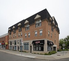 1229 Danforth Ave in Toronto, ON - Building Photo