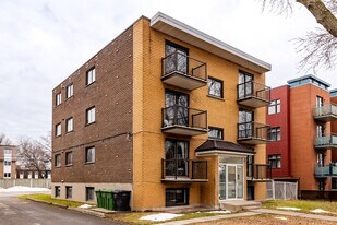 1880 Du Tricentenaire Boul in Montréal, QC - Building Photo