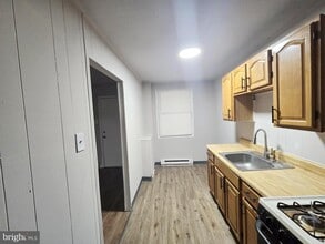 2120 E Cheltenham Ave in Philadelphia, PA - Building Photo - Building Photo