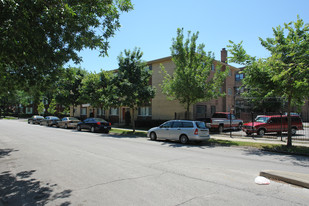 7000 S Cregier Ave in Chicago, IL - Building Photo - Building Photo