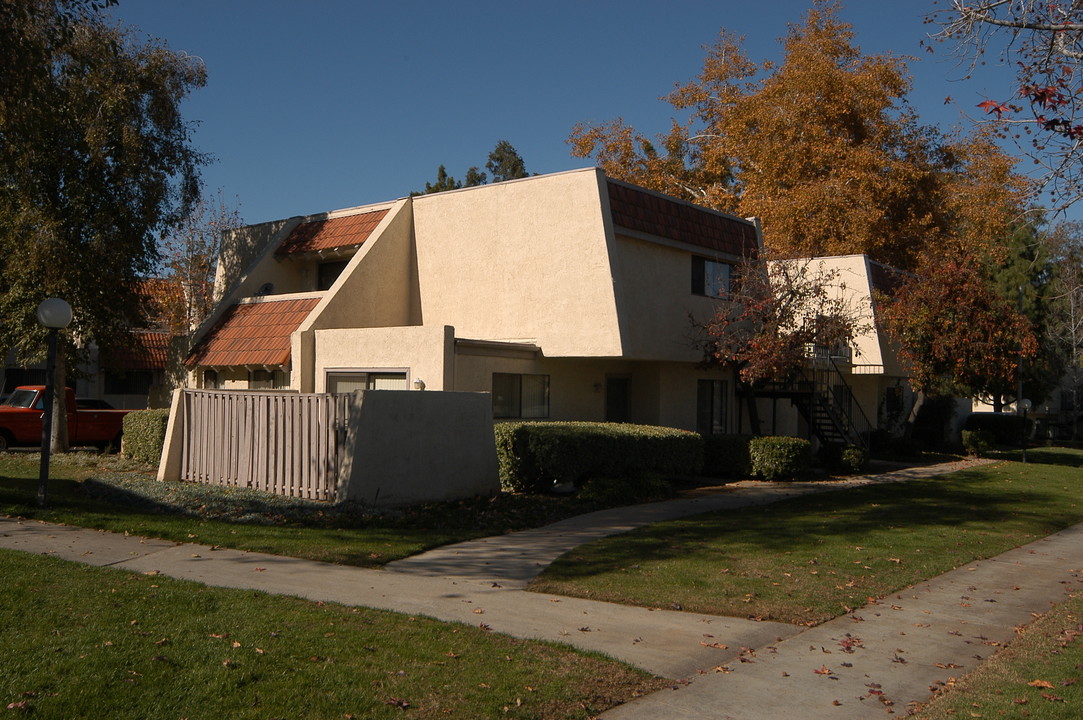 65 Price Ct in Redlands, CA - Foto de edificio