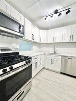 6890 N Kendall Dr, Unit B204 in Pinecrest, FL - Building Photo