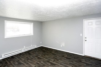 Morton Meadows Apartments in Salt Lake City, UT - Foto de edificio - Interior Photo