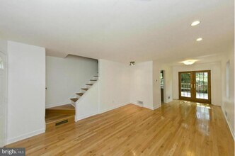 5835 Fifer Dr in Alexandria, VA - Building Photo - Building Photo