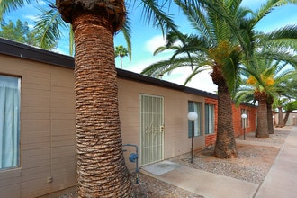 Century Park Apartments in Tucson, AZ - Building Photo - Building Photo