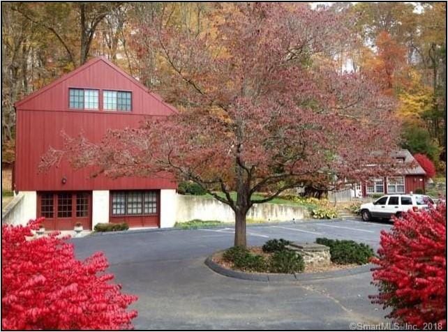 property at 138 W Main St