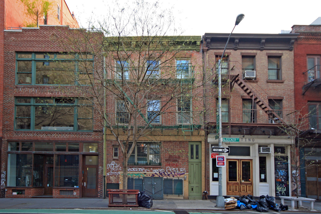 13 Bleecker St in New York, NY - Foto de edificio