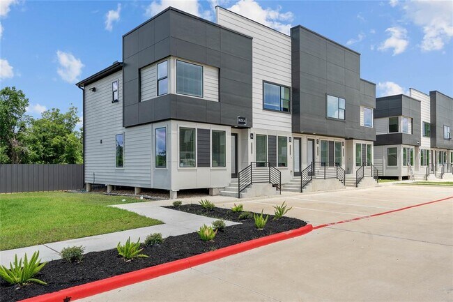 3522 Center St in Houston, TX - Building Photo - Building Photo