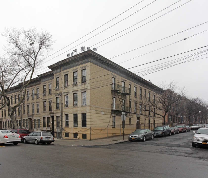 59 Saint Nicholas Ave in Brooklyn, NY - Foto de edificio