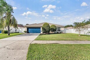 106 Winston Manor Cir in Seffner, FL - Building Photo