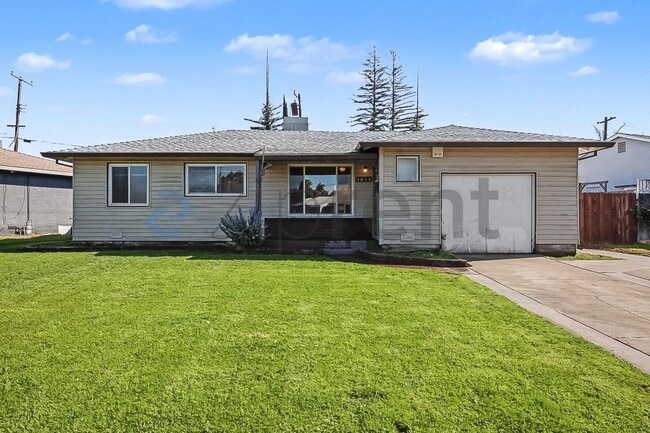 property at 1644 Bowling Green Dr