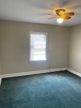 1037 6th St W, Unit 2 in Huntington, WV - Building Photo - Building Photo