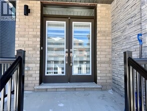 26 Greig St in Brantford, ON - Building Photo - Building Photo