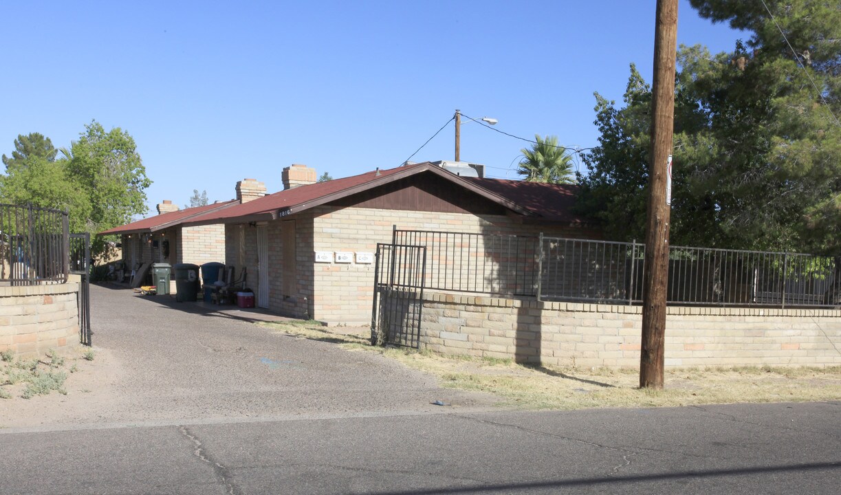 Seville Apartments in Phoenix, AZ - Building Photo