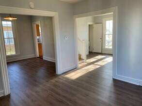 933 Lincolnway in Mishawaka, IN - Building Photo - Building Photo