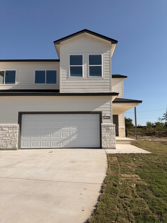 510 War Admiral Dr in Jarrell, TX - Building Photo