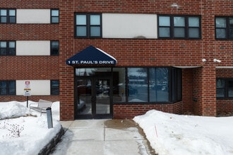 Earl Towers in Hudson Falls, NY - Foto de edificio - Building Photo