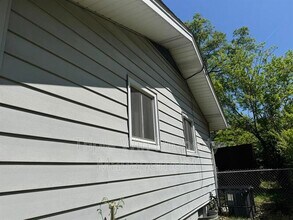48 Wayside Dr in Ferguson, MO - Building Photo - Building Photo