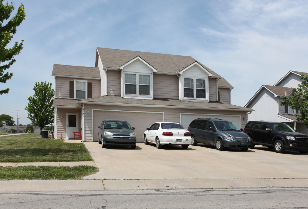 Quail Run Apartments in Gardner, KS - Building Photo