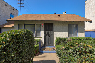 1641 Locust in Long Beach, CA - Building Photo - Building Photo