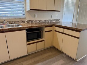 177 W Cowles St in Englewood, FL - Building Photo - Building Photo