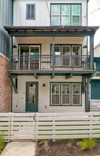 3809 Valley View Rd, Unit 13 in Austin, TX - Building Photo - Building Photo