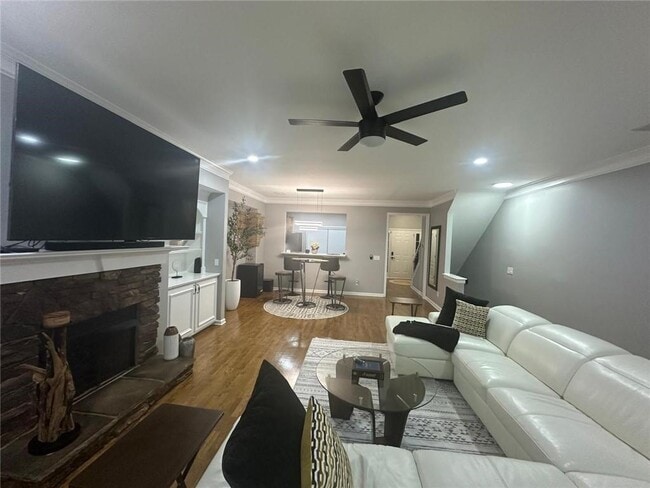 property at 2011 Appaloosa Mill Cir NE