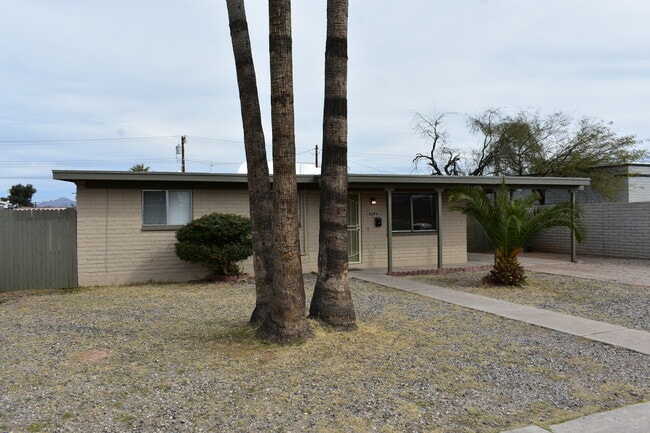 3645 E 32nd St in Tucson, AZ - Building Photo - Building Photo