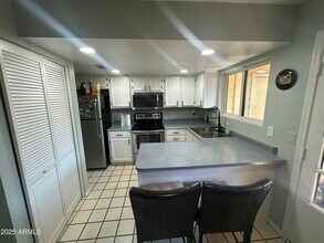 9830 S 48th Way in Phoenix, AZ - Building Photo - Building Photo