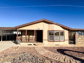 13226 E 46th Dr in Yuma, AZ - Building Photo