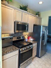 9 Shelly Ln in Mount Sinai, NY - Building Photo - Building Photo