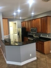 7433 Terrace River Dr in Temple Terrace, FL - Foto de edificio - Building Photo