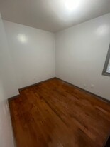 308 Bond St, Unit 2 in Elizabeth, NJ - Foto de edificio - Building Photo