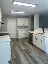 2205 Bolivar Dr in Arlington, TX - Building Photo - Building Photo