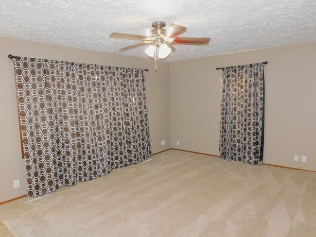 1012 N Sheridan Ave in Grand Island, NE - Building Photo - Building Photo