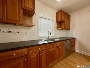 74 High St in Ansonia, CT - Building Photo - Building Photo