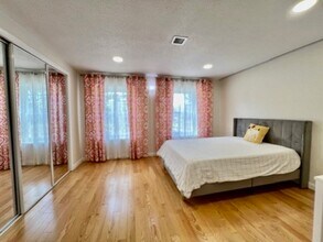 21 Hawser Ln, Unit 2 in Swampscott, MA - Building Photo - Building Photo