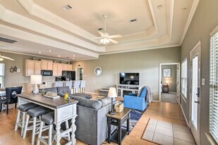 3229 Castle Dr in Port Bolivar, TX - Building Photo