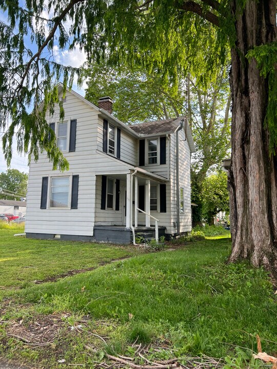 139 Whiley Ave in Lancaster, OH - Building Photo
