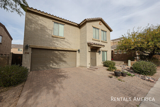 2350 W Hunter Ct in Phoenix, AZ - Building Photo - Building Photo