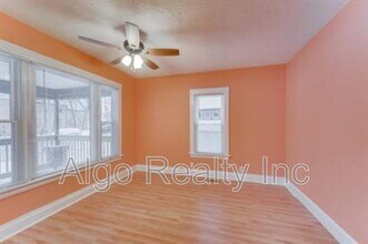 2431 N Ilion Ave in Minneapolis, MN - Building Photo - Building Photo
