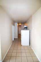 57 W 18th St, Unit 57 in Merced, CA - Building Photo - Building Photo