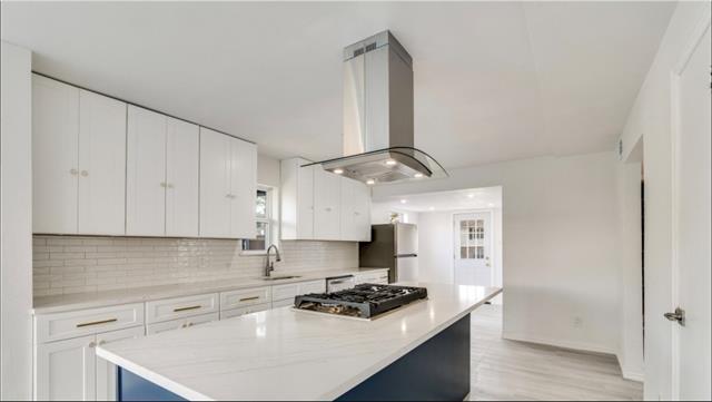 8435 Birchcroft Dr in Dallas, TX - Building Photo - Building Photo