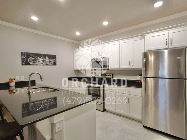 property at 1900 E Brookview Cir