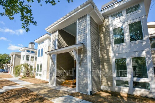 275 Alexandra Dr in Mount Pleasant, SC - Building Photo - Building Photo
