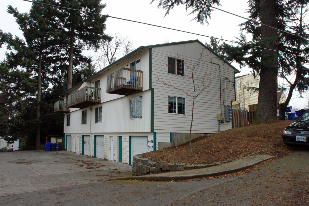 2 Parkrose 4 Plexes in Portland, OR - Building Photo