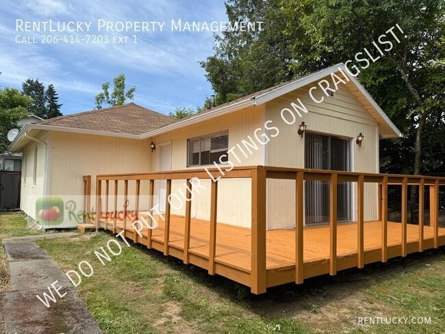 property at 4622 S Myrtle St